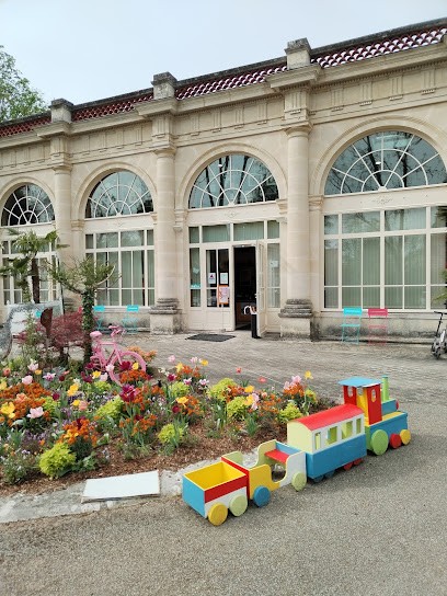 Bibliothèque Emile Littré, Bibliothèque au Mesnil-le-Roi